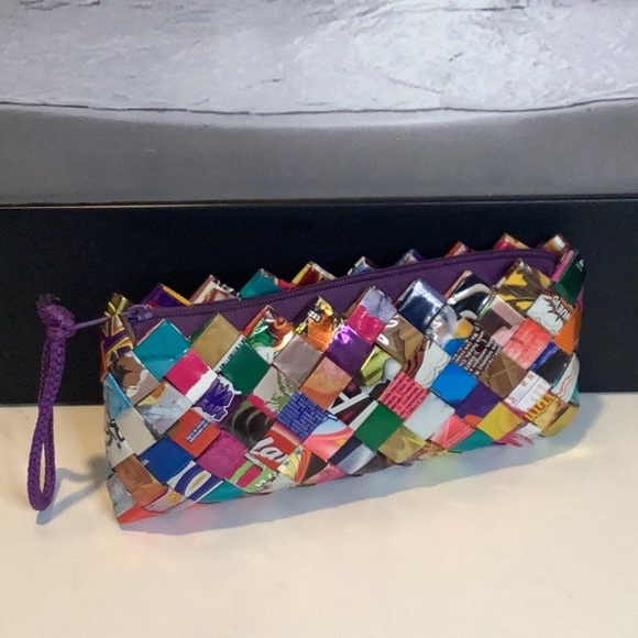 Candy Gum Wrapper Zipped Wristlet Coin Purse With Zipper 7.5 X 3.5 inches. EUC. - Picture 2 of 8